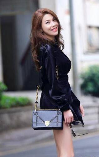 荒岛女儿国满天星版